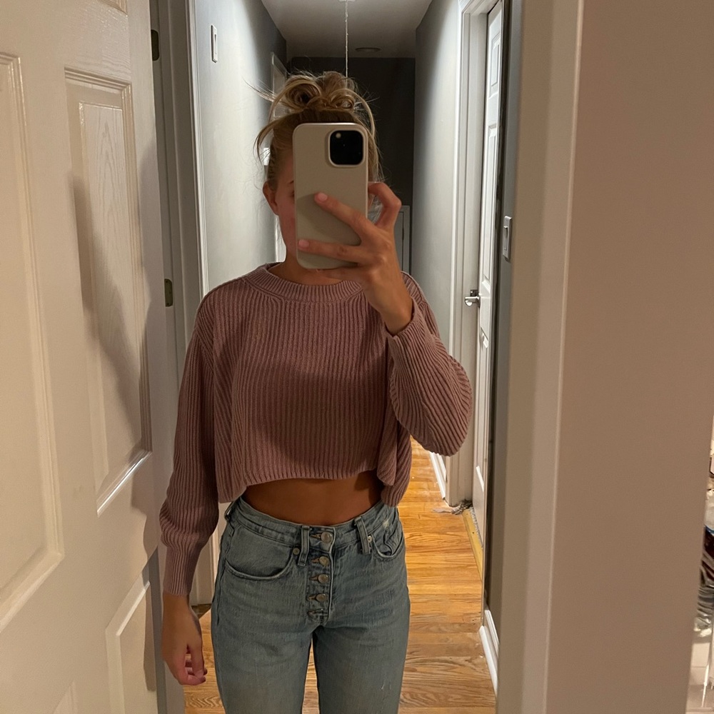 Cropped sweater